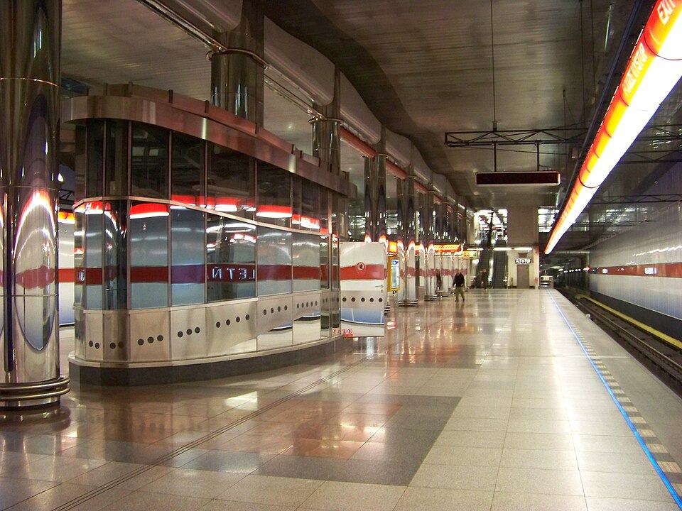 Stanice Letňany